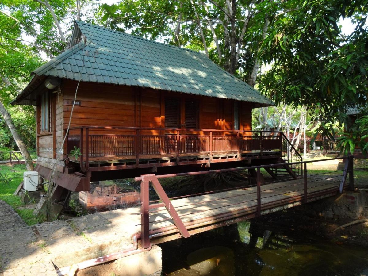 Hotel Water Scapes Kumarakom Exterior foto